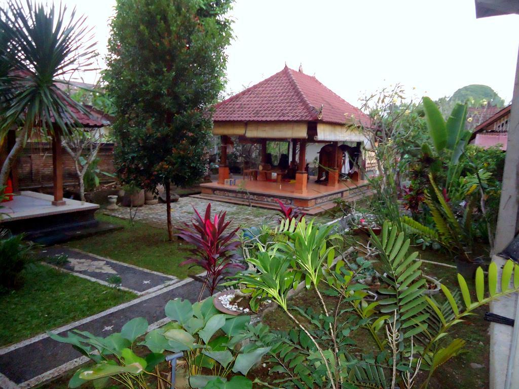 Dewa Put Ubud