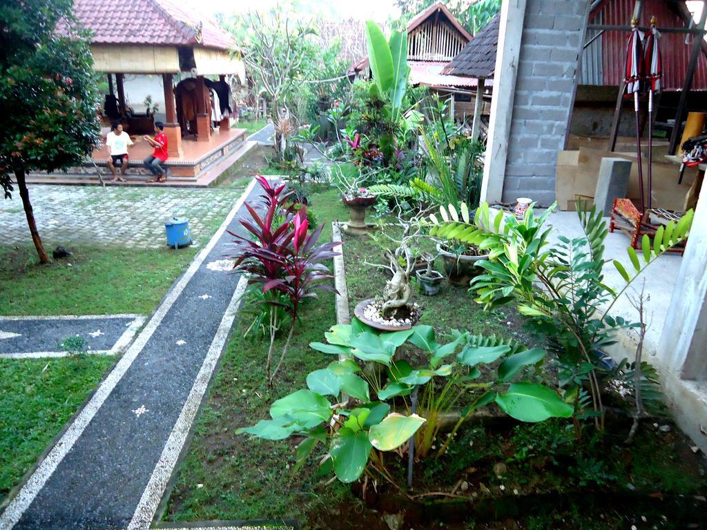 Dewa Put Ubud